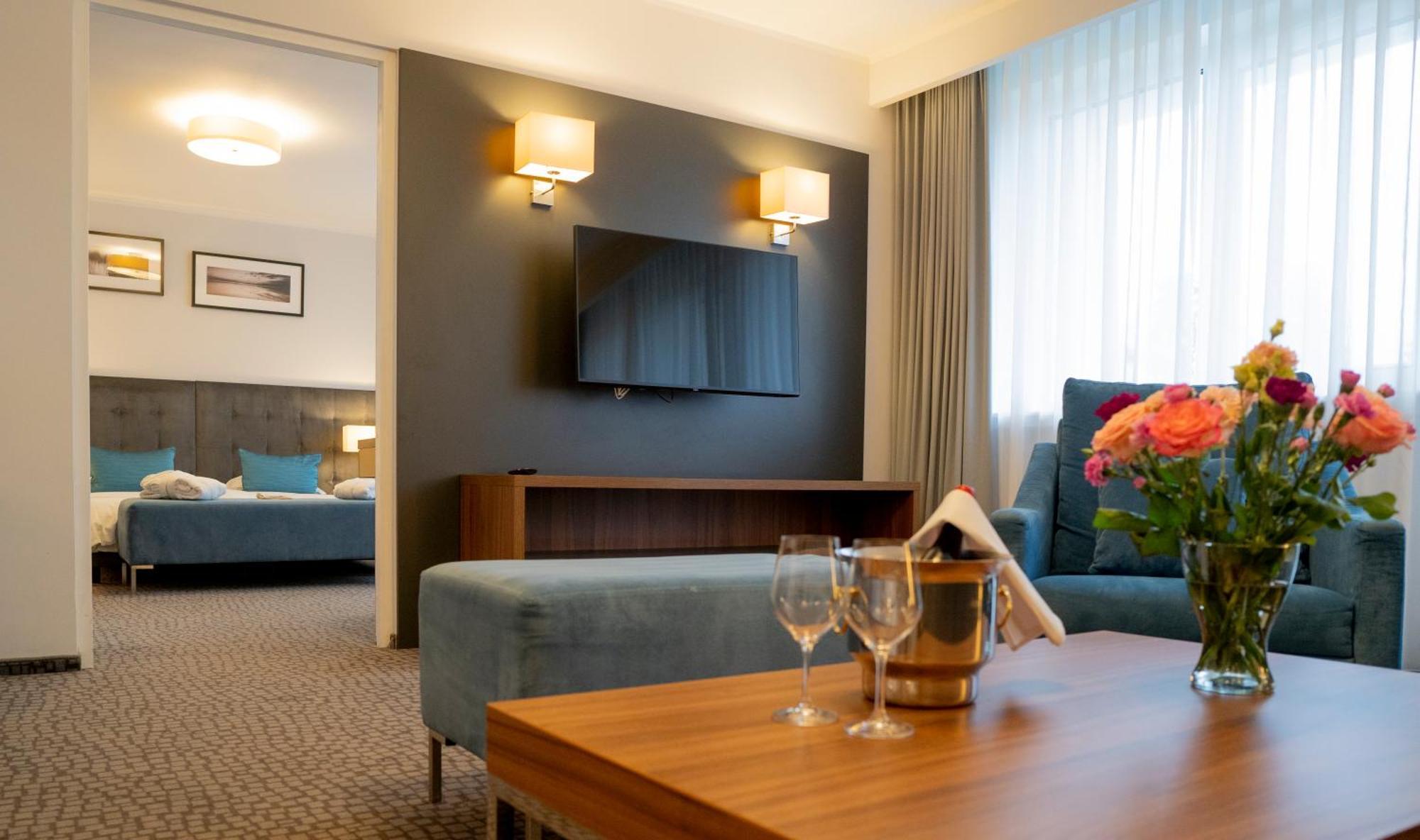 מידזיזדרויה Hotel Wolin מראה חיצוני תמונה